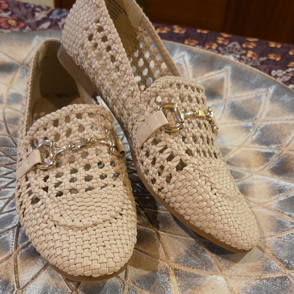 Alfani, New, Size 9.5b, Beige Woven Flats with Gold Accents
